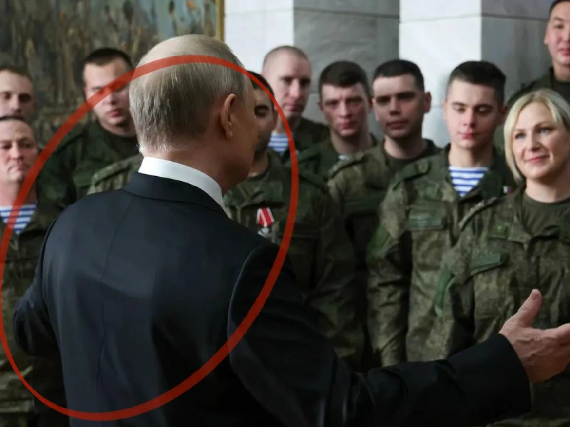 Путин был в бронежилете во время новогоднего обращения Путин был в бронежилете во время новогоднего обращения