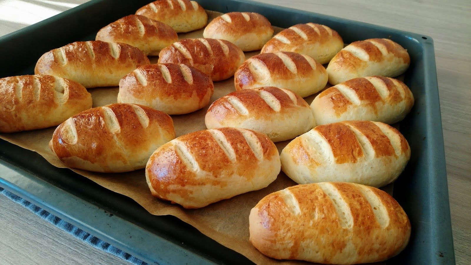 Молочные булочки: рецепт