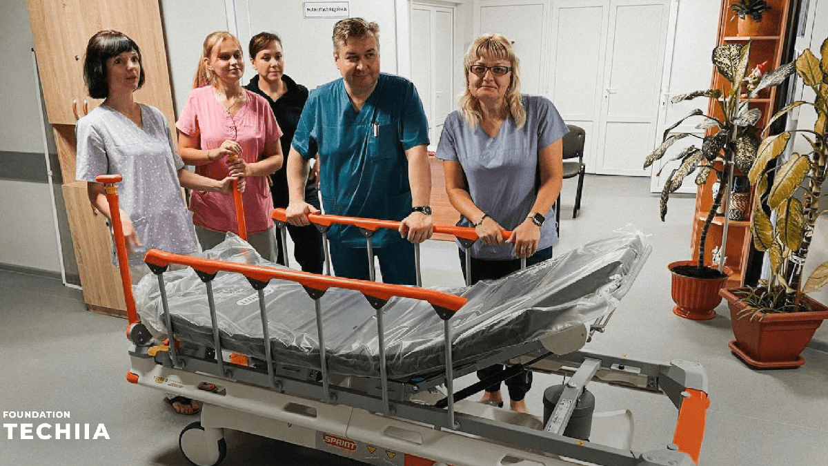 В 2022 году "Фундация Течия" передала 9 больницам новое оборудование: что именно получили медики В 2022 году "Фундация Течия" передала 9 больницам новое оборудование: что именно получили медики