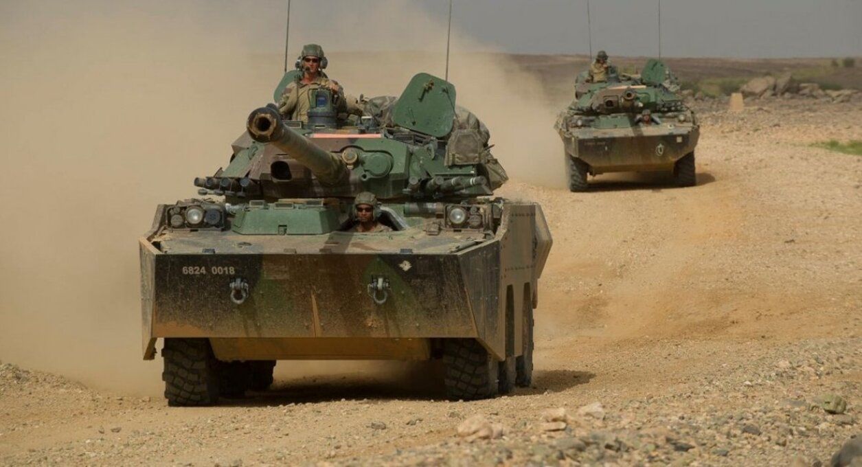 Передача Україні французької бронетехники сталася через вплив США - Рибачук Передача Україні французької бронетехники сталася через вплив США - Рибачук