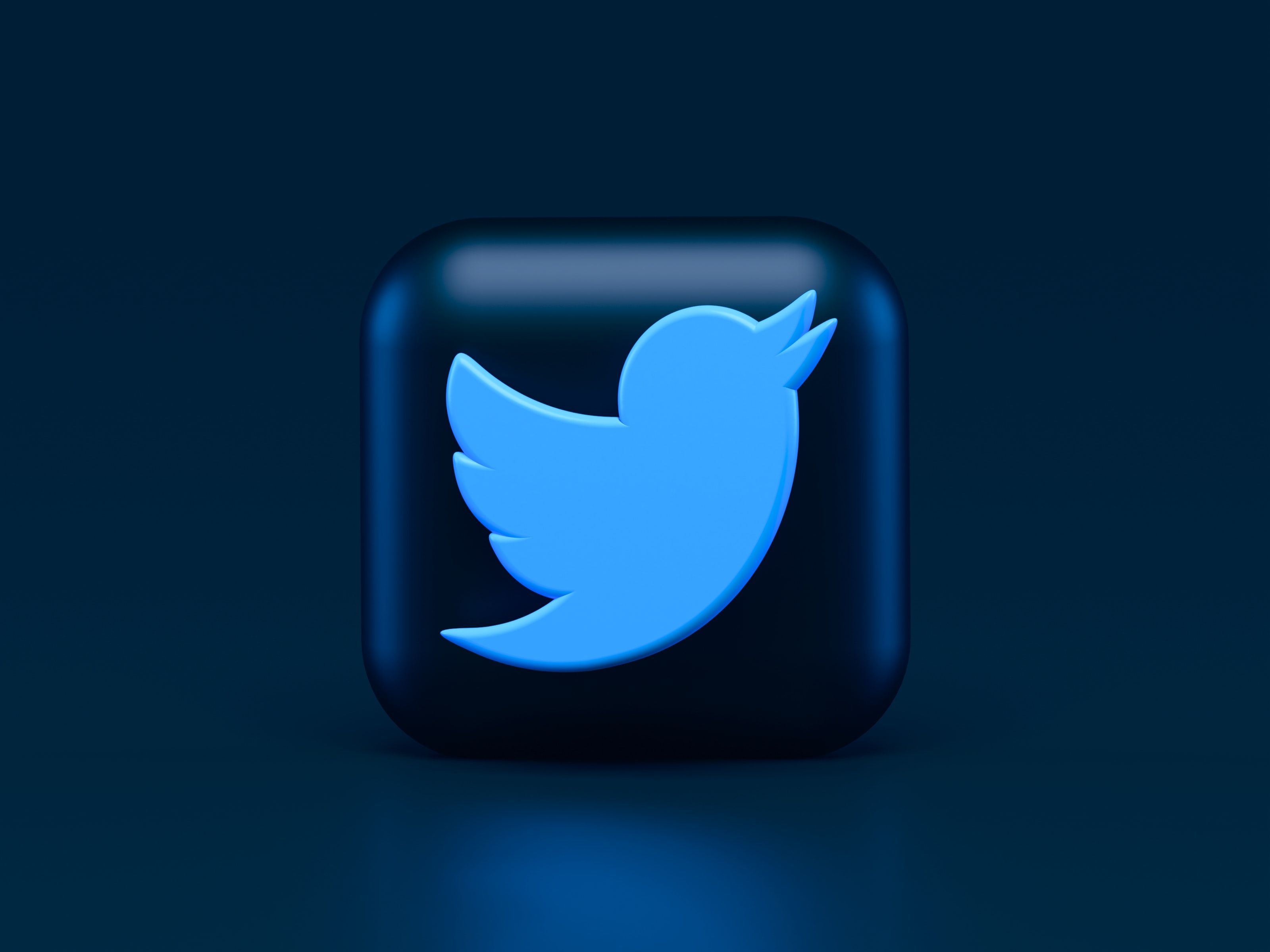 Twitter планує скоротити працівників, які контролюють модерацію контенту у 2023