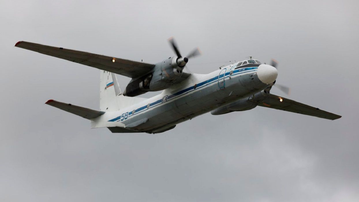 В российском самолете открылась дверь прямо во время полета В российском самолете открылась дверь прямо во время полета