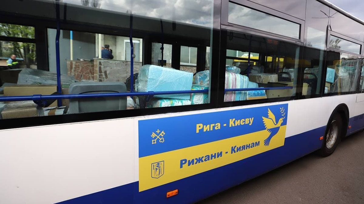 Латвія передає Києву ще 10 сучасних автобусів та гуманітарну допомогу, – Кличко