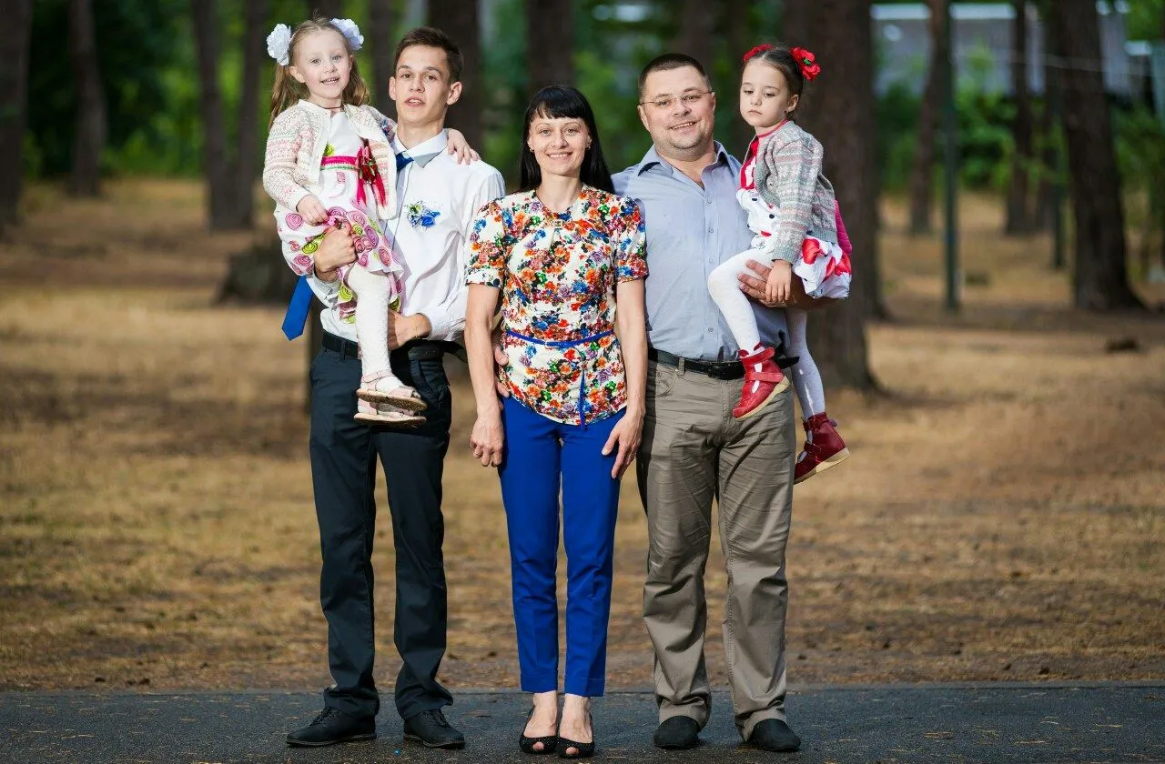 Артур Руденко з сім'єю Артур Руденко з сім'єю