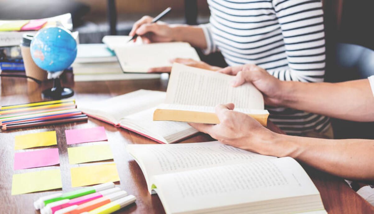 НМТ - ЗНО -2023 - які обов'язкові предмети складатимуть абітурієнти - 24 Канал - Освіта НМТ - ЗНО -2023 - які обов'язкові предмети складатимуть абітурієнти - 24 Канал - Освіта