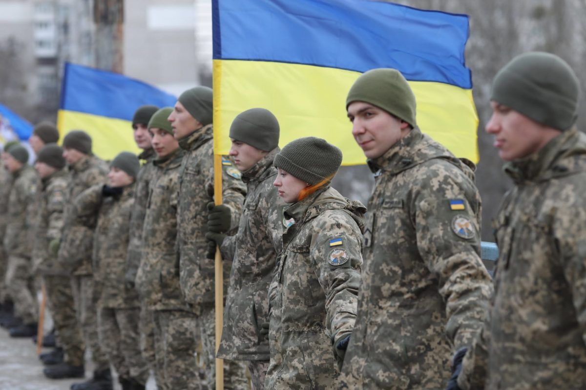 Чи можна в Україні відрахуватися курсанту з військового вишу