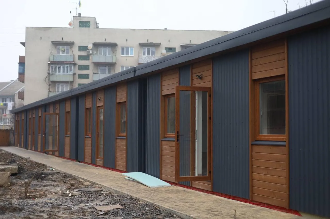 В Закарпатье продолжается строительство модульных домов