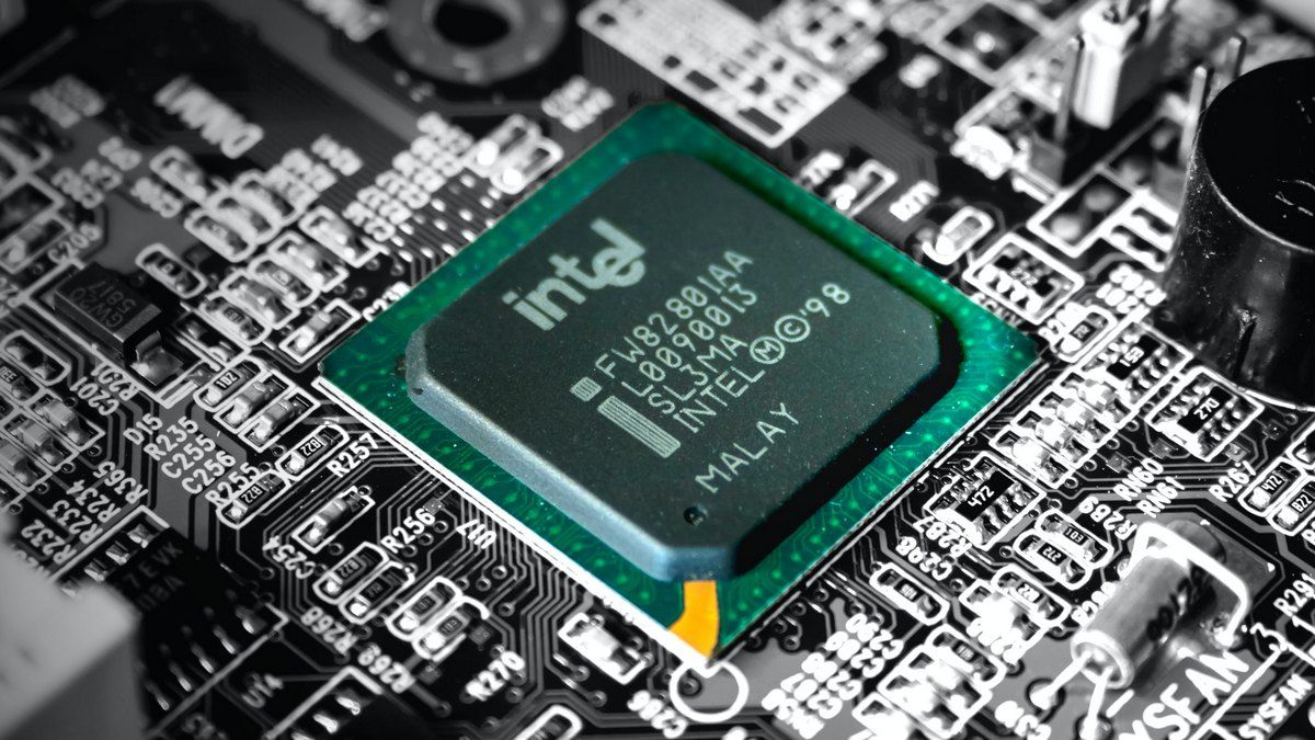 Intel разблокировала для россиян свой сайт и загрузку программ Intel разблокировала для россиян свой сайт и загрузку программ