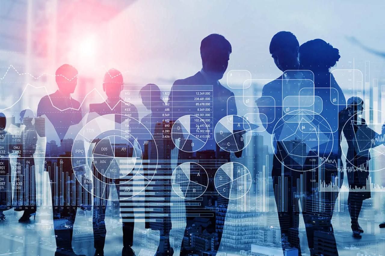 Низькі зарплати, а резюме у три рази більше ніж вакансій - як війна змінила ринок праці Низькі зарплати, а резюме у три рази більше ніж вакансій - як війна змінила ринок праці