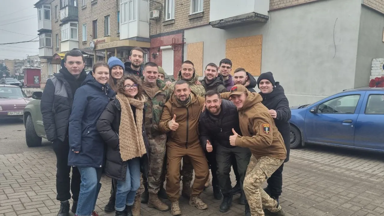 Колядуємо в Покровську Колядуємо в Покровську