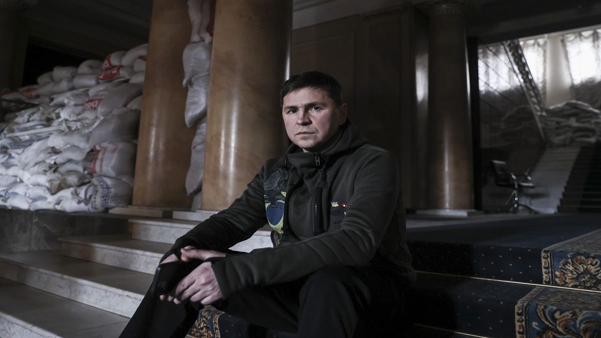 Интервью с Михаилом Подоляком – кадровые изменения во власти, танки Украине - 24 Канал Интервью с Михаилом Подоляком – кадровые изменения во власти, танки Украине - 24 Канал