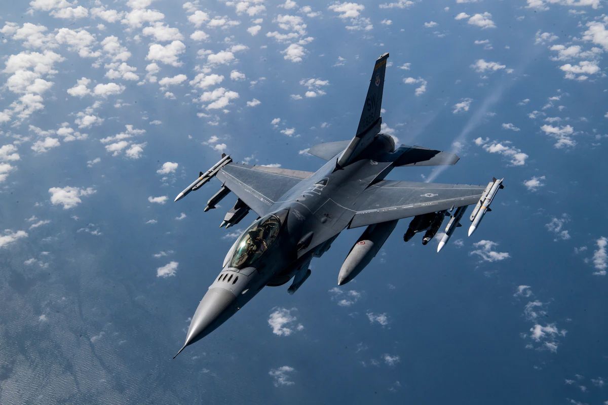 У США прокоментували передачу Україні винищувачів F-16 - 24 Канал