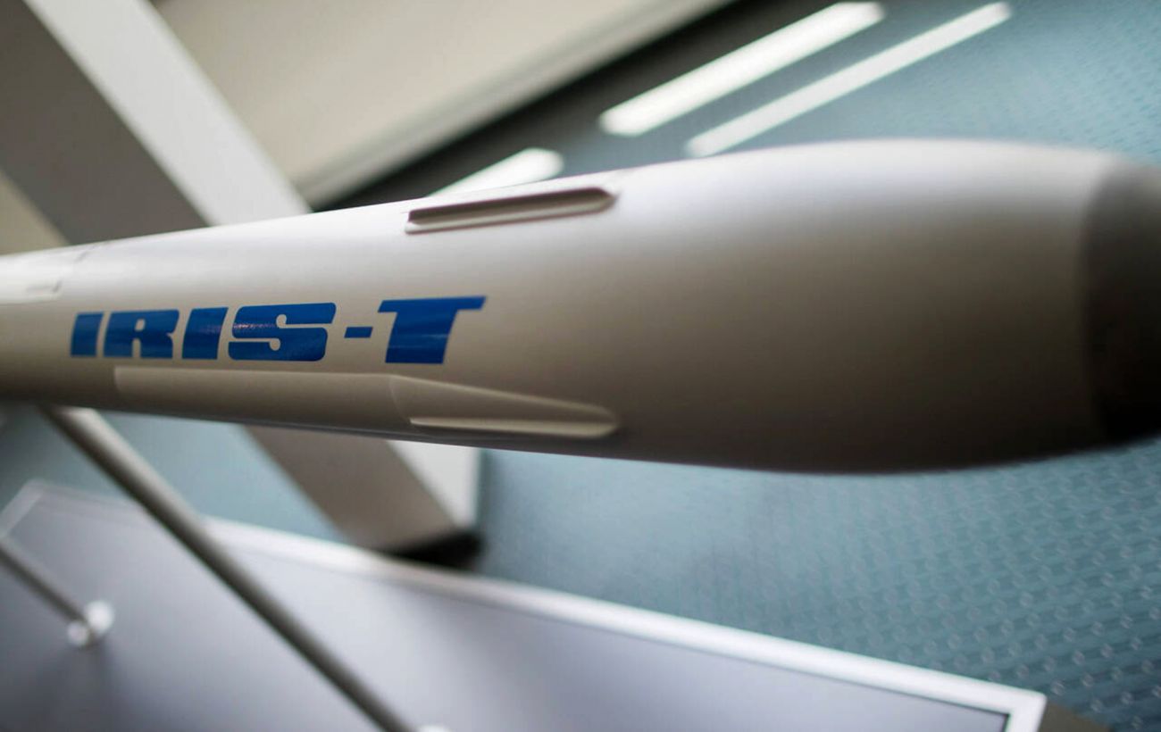 Україна отримала ракети для IRIS-T від Німеччини – характеристики