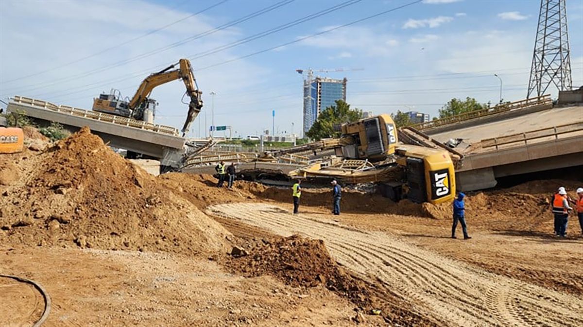 В Ізраїлі обвалився міст з ремонтною технікою – відео інциденту
