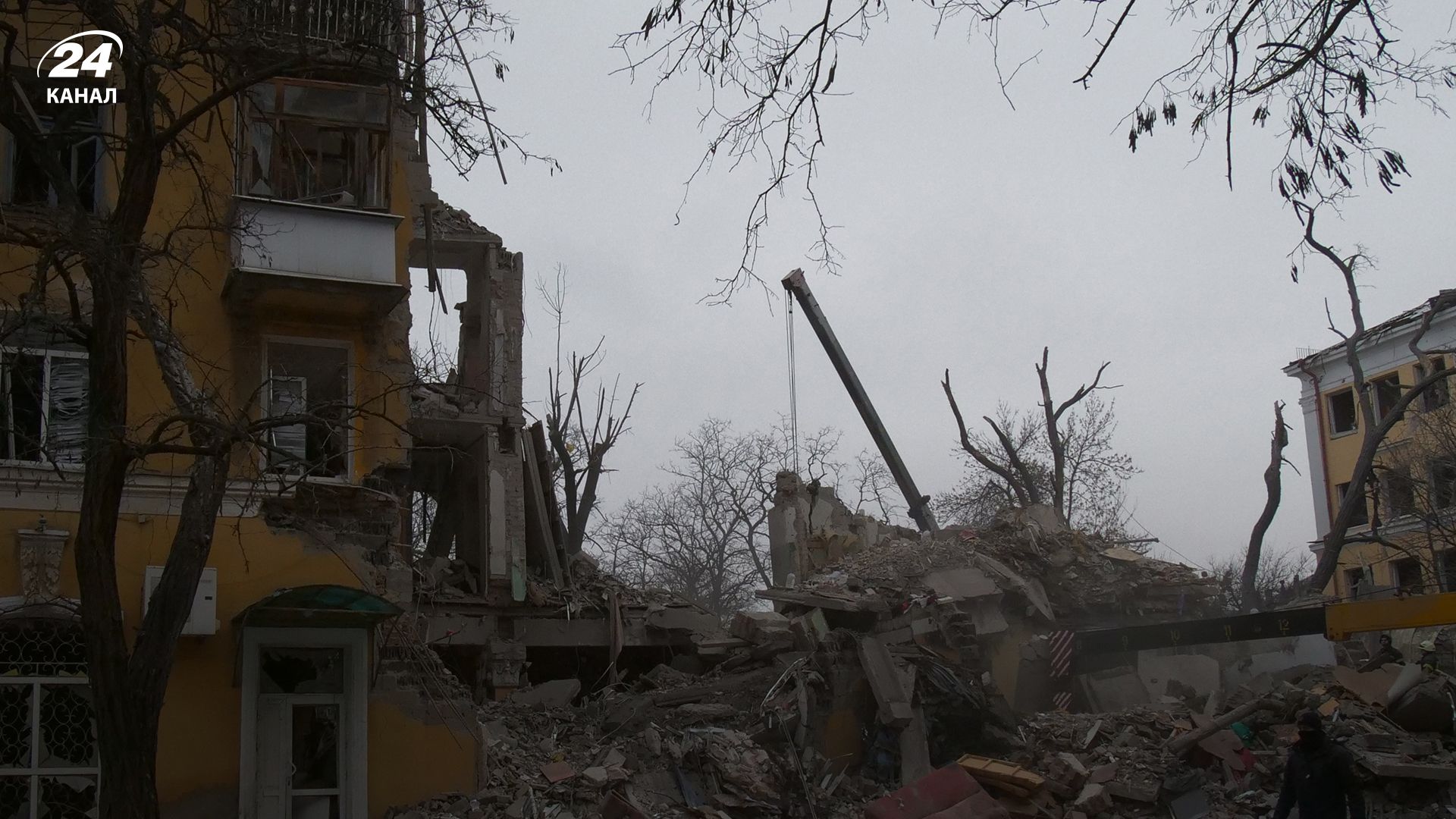 Росія вдарила по будинку в Краматорську Росія вдарила по будинку в Краматорську