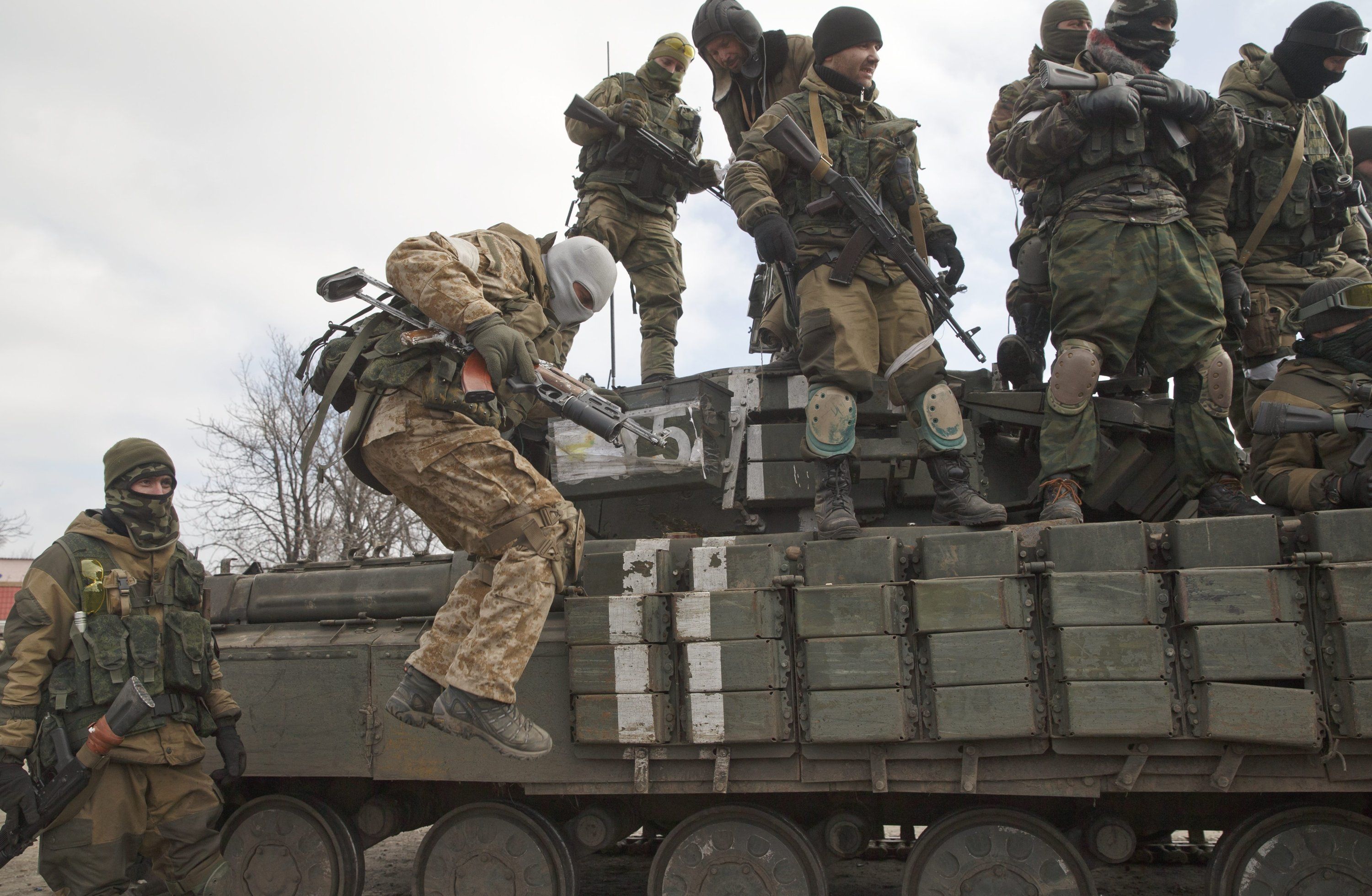 Российская армия готовится к новому наступлению по стратегии ППК "Вагнера"