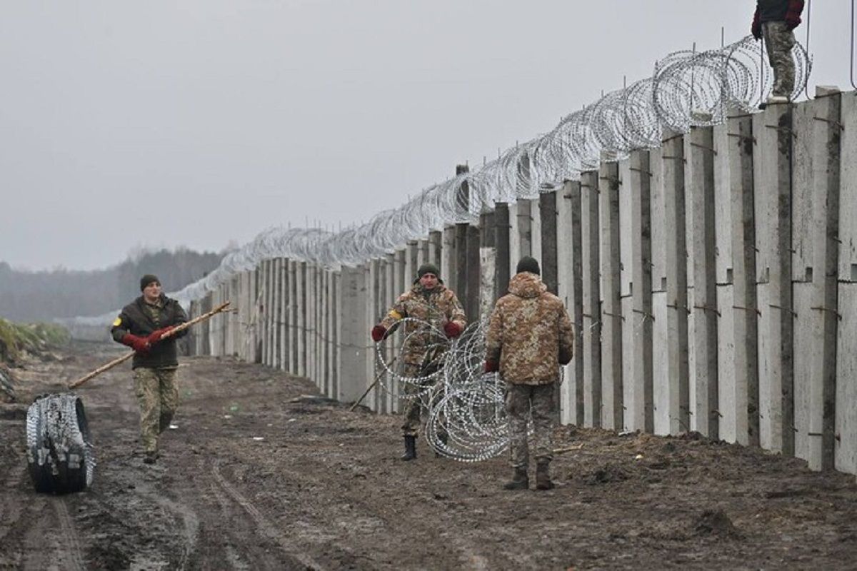 Як жителі Рівненської області готуються до наступу з Білорусі