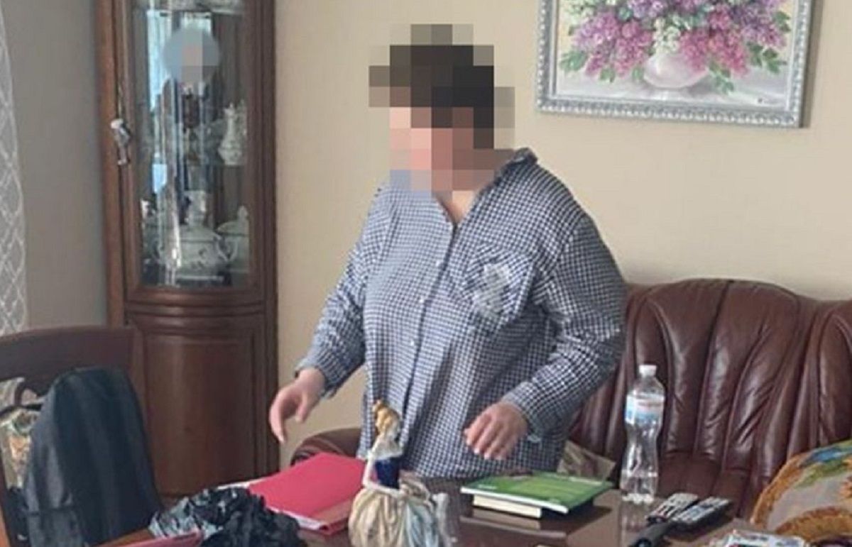 Про підозру повідомили головній бухгалтерці "Укртатнафти" Про підозру повідомили головній бухгалтерці "Укртатнафти"