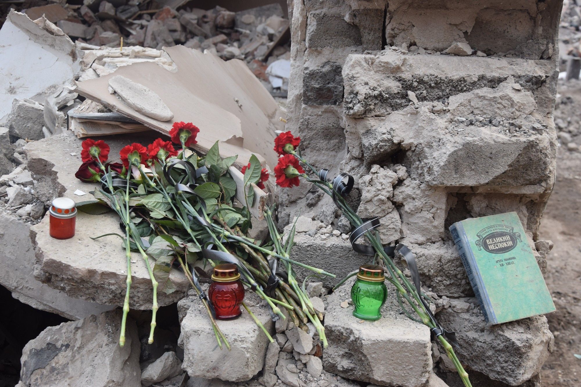 Як виглядає будинок, куди влучила ворожа ракета - 24 Канал Як виглядає будинок, куди влучила ворожа ракета - 24 Канал