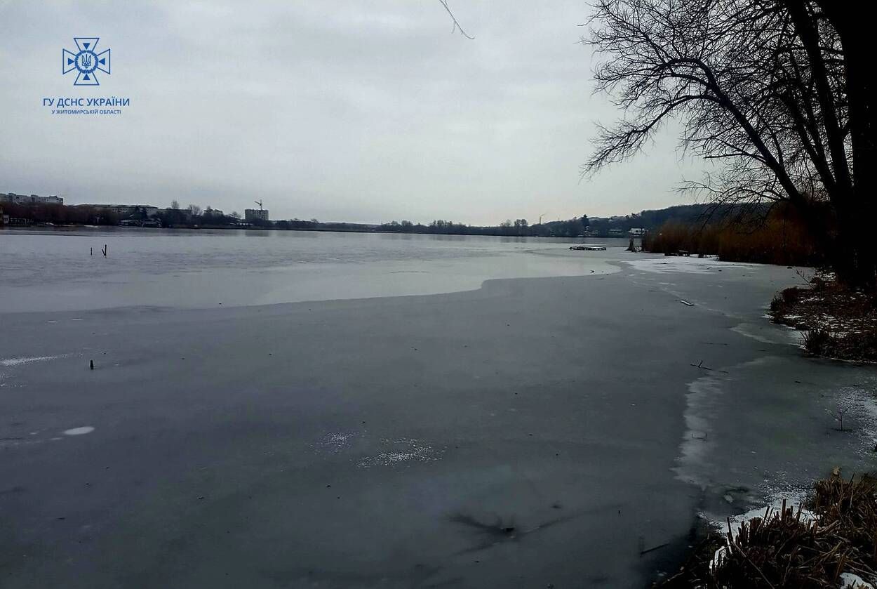 В Бердичеве под лед провалилась беременная - в ГСЧС рассказали, как ее спасали - 24 Канал