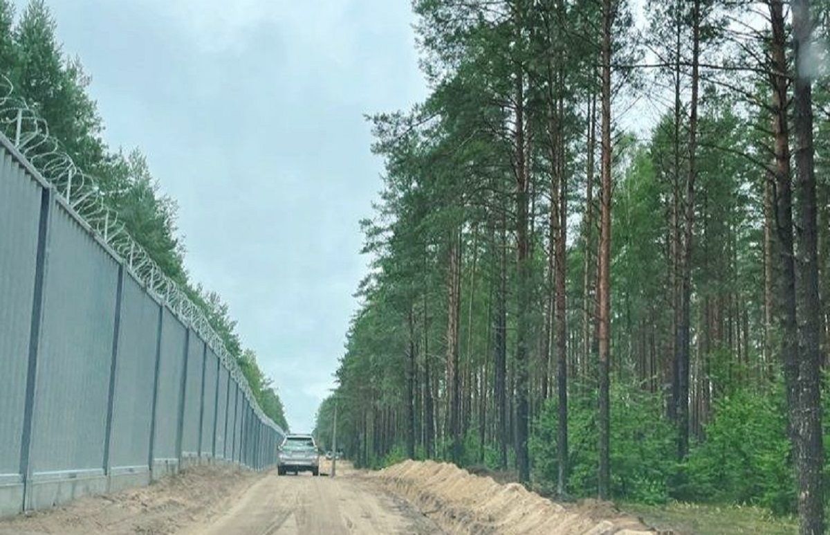 Польща будуватиме електронне загородження на кордоні з Росією
