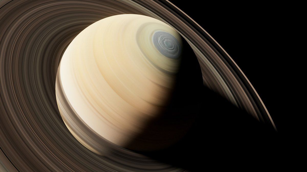 Под поверхностью Мимаса, спутника Сатурна, может скрываться океан, поддерживающий жизнь