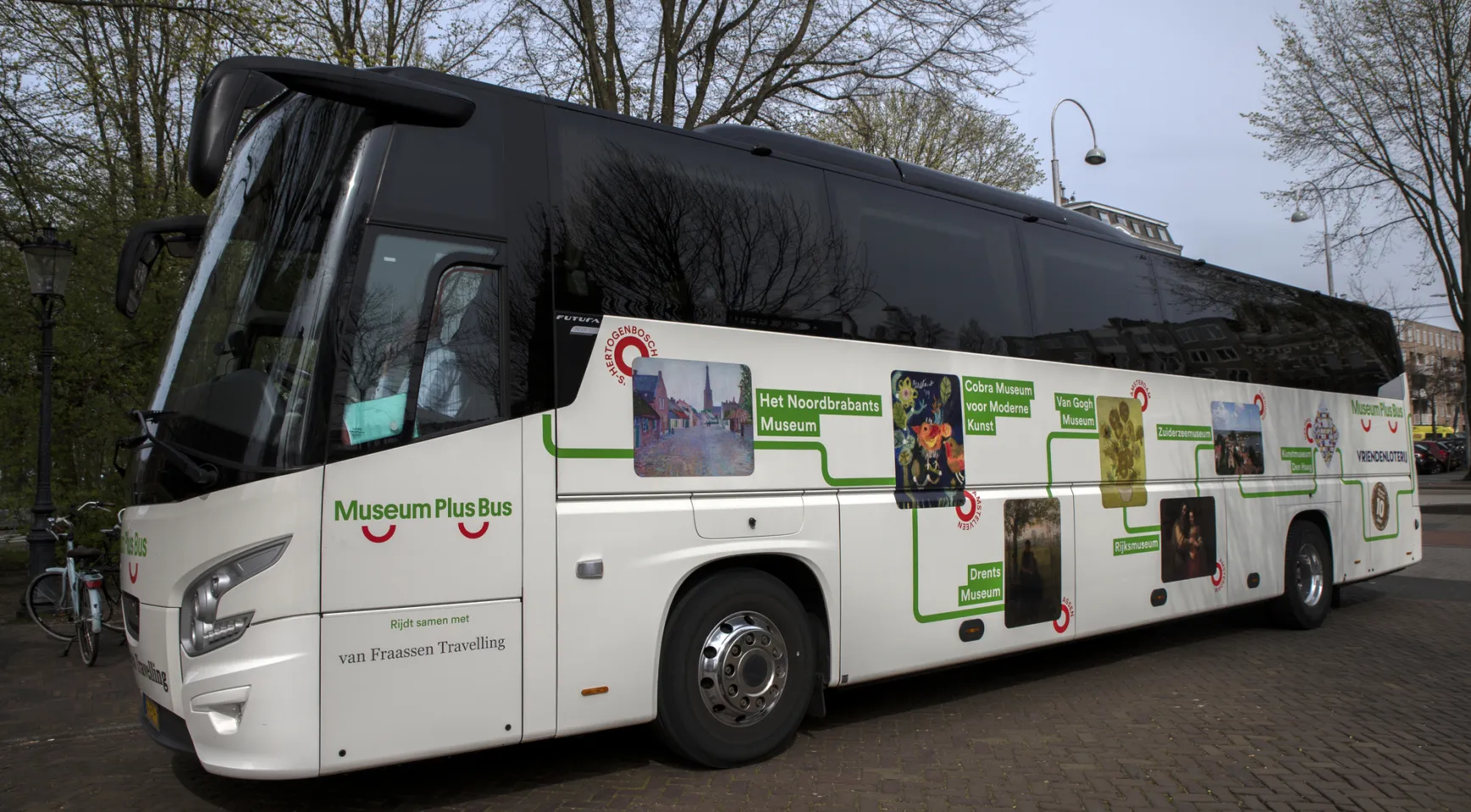 У центр Амстердама перестануть пускати туристичні автобуси У центр Амстердама перестануть пускати туристичні автобуси