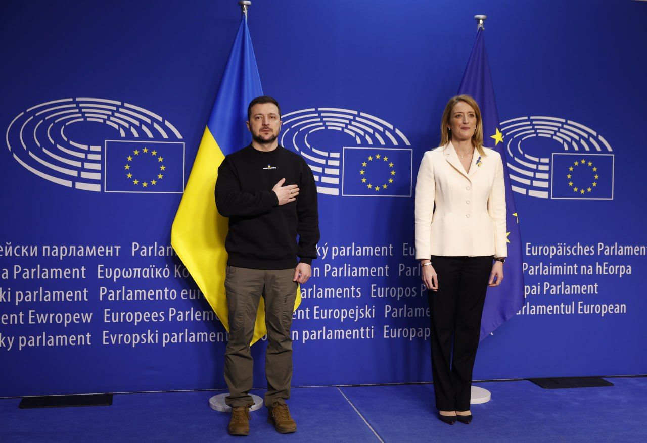 Зеленский на саммит ЕС 9 февраля 2023 - в Европарламенте звучали гимны Украины и ЕС - 24 Канал