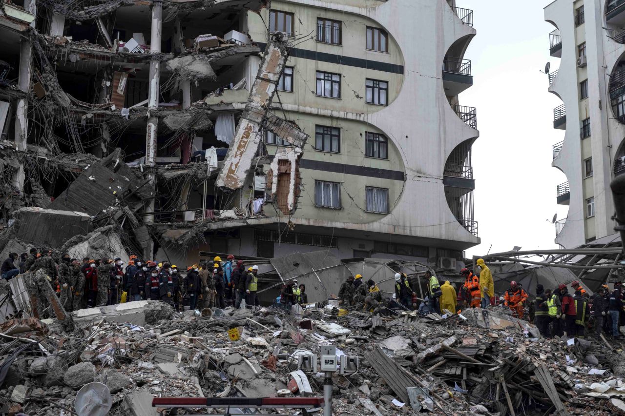 Землетрясение в Турции 2023 - под завалами могут быть украинцы
