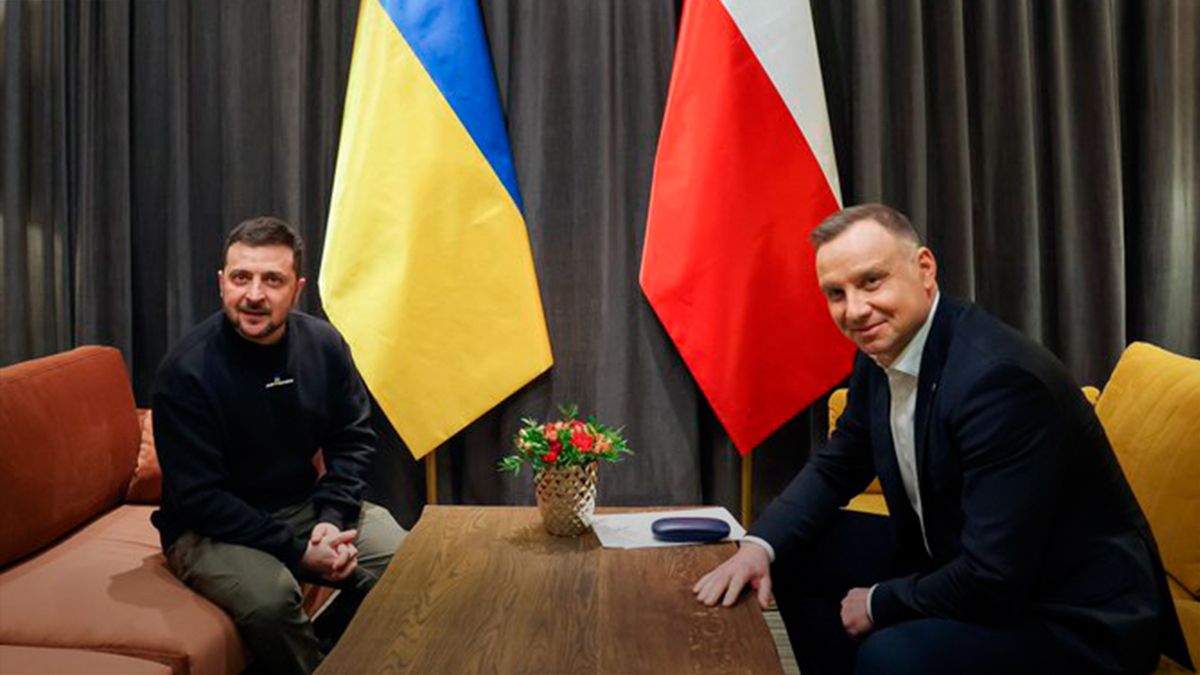 Зеленський зустрівся з Дудою - 24 Канал Зеленський зустрівся з Дудою - 24 Канал