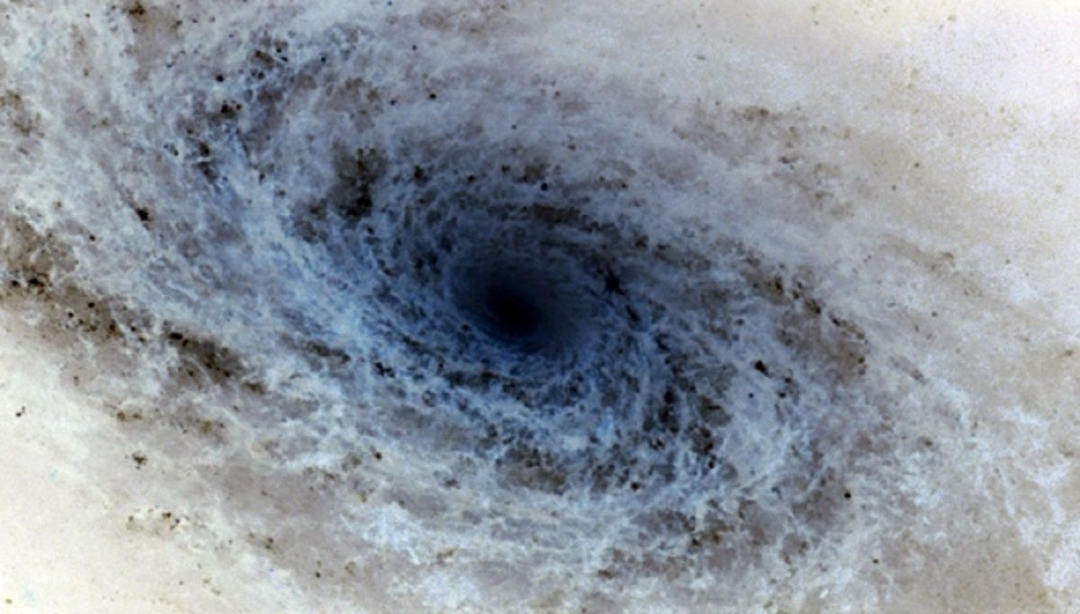 Астрономы отрыли очень необычную галактику Астрономы отрыли очень необычную галактику