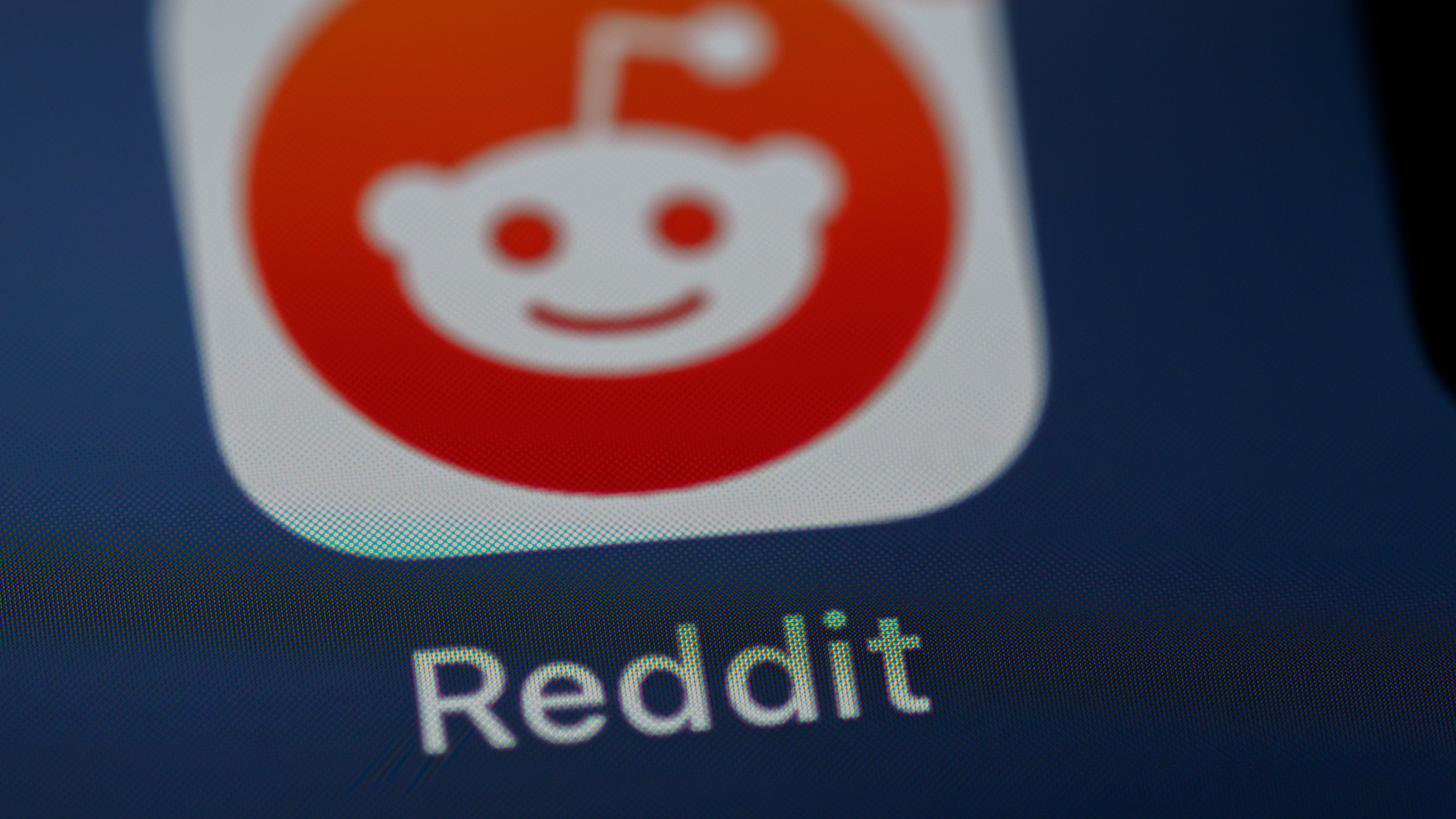 Reddit зламали невідомі хакери й викрали початковий код сайту