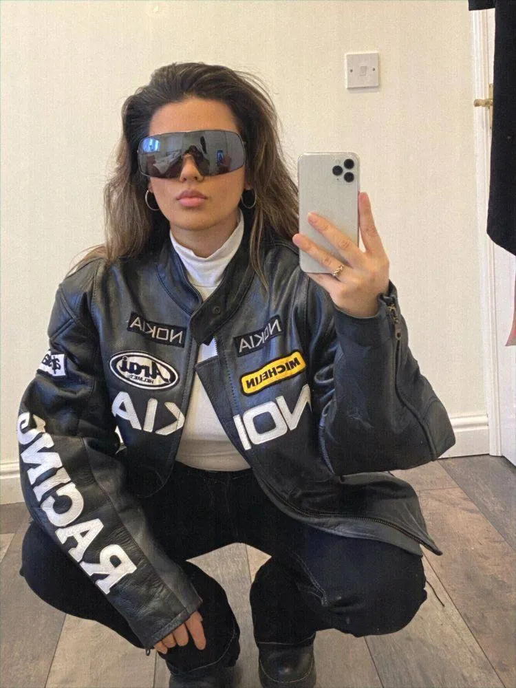 Мотокуртки – тренд весны 2023 Мотокуртки – тренд весны 2023