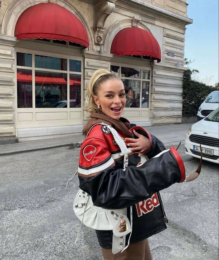 Мотокуртки – тренд весны 2023 Мотокуртки – тренд весны 2023