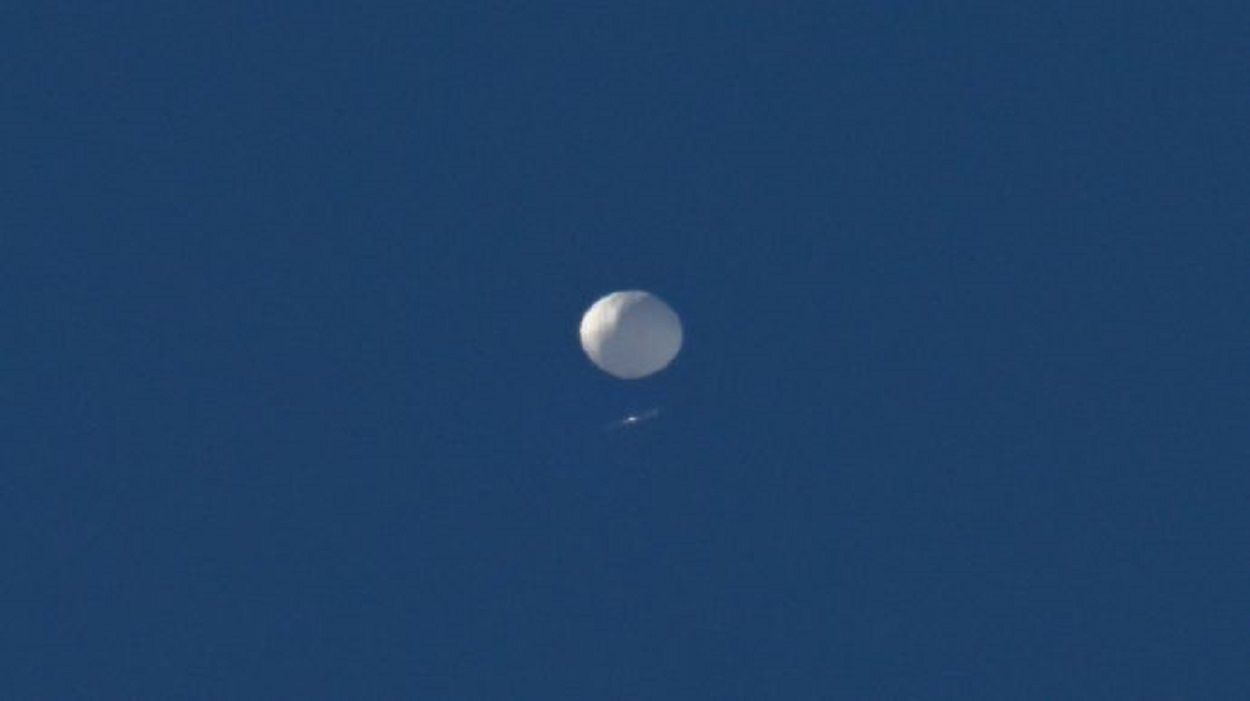 Имитируют ложные цели: зачем оккупанты выпускали воздушные шары над Украиной - 24 Канал Имитируют ложные цели: зачем оккупанты выпускали воздушные шары над Украиной - 24 Канал