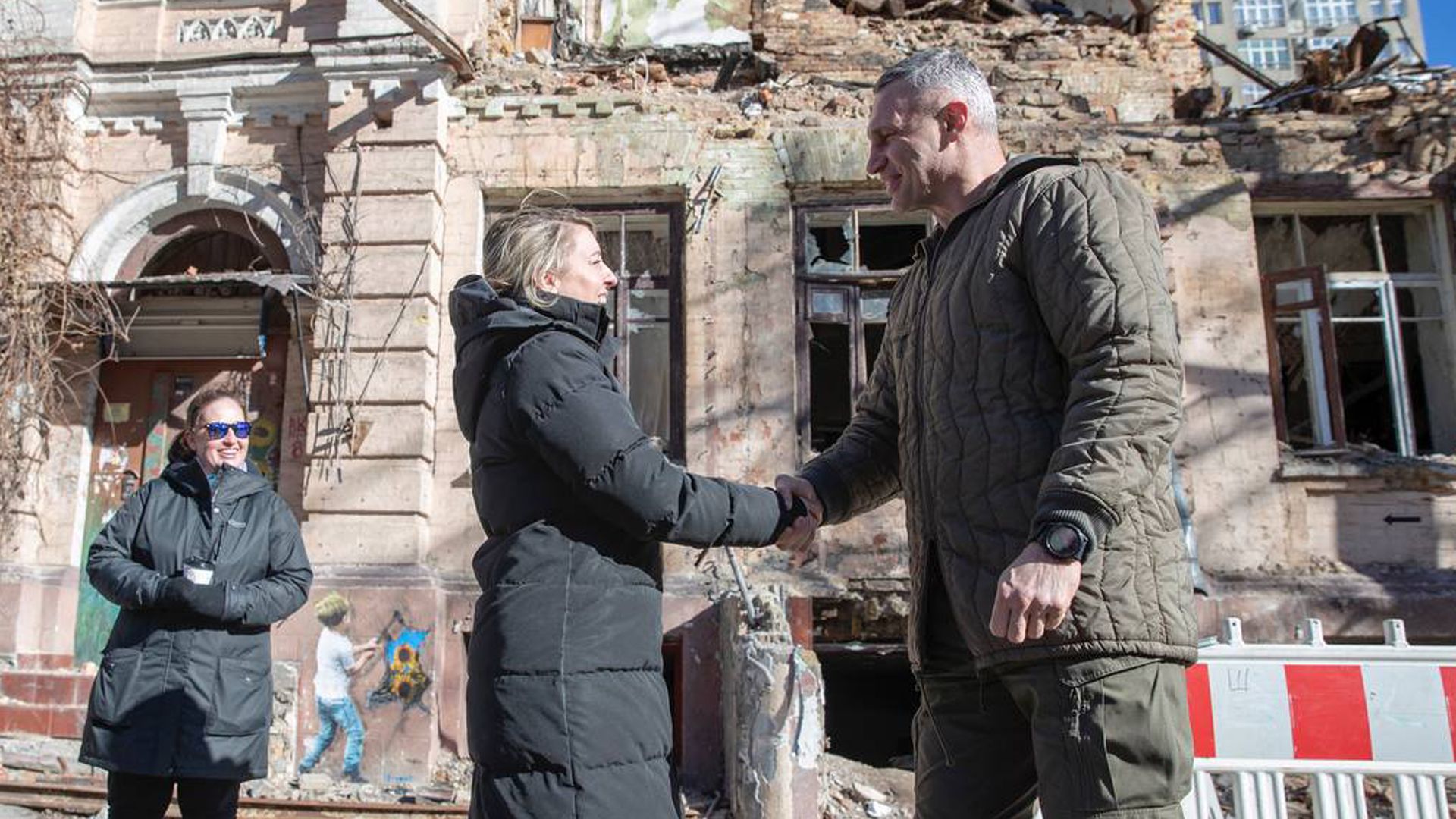 Україні важливо якнайшвидше отримати зброю, – Віталій Кличко зустрівся з очільницею МЗС Канади - 24 Канал Україні важливо якнайшвидше отримати зброю, – Віталій Кличко зустрівся з очільницею МЗС Канади - 24 Канал