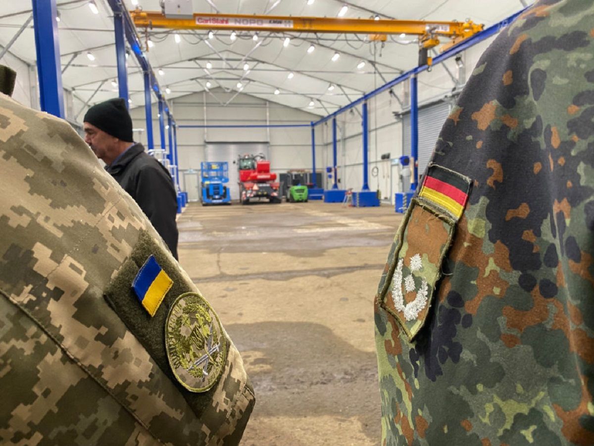 Словаччина не пропускає німецькі гаубиці з України для ремонту
