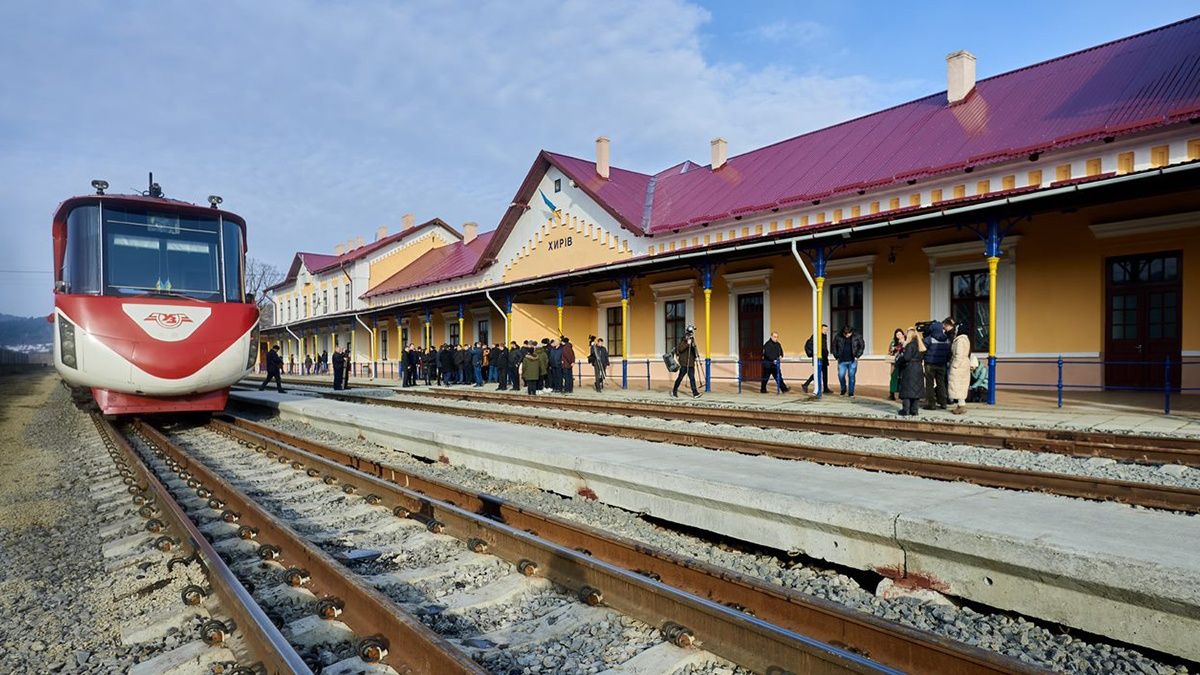 Укрзалізниця відновила 2 гілки сполучення з Польщею