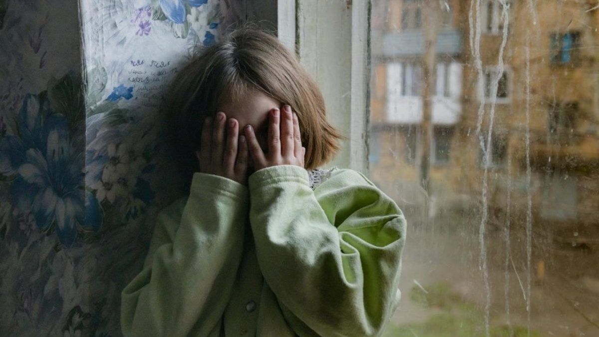 Во Львовской области мужчина годами насиловал несовершеннолетнюю девочку