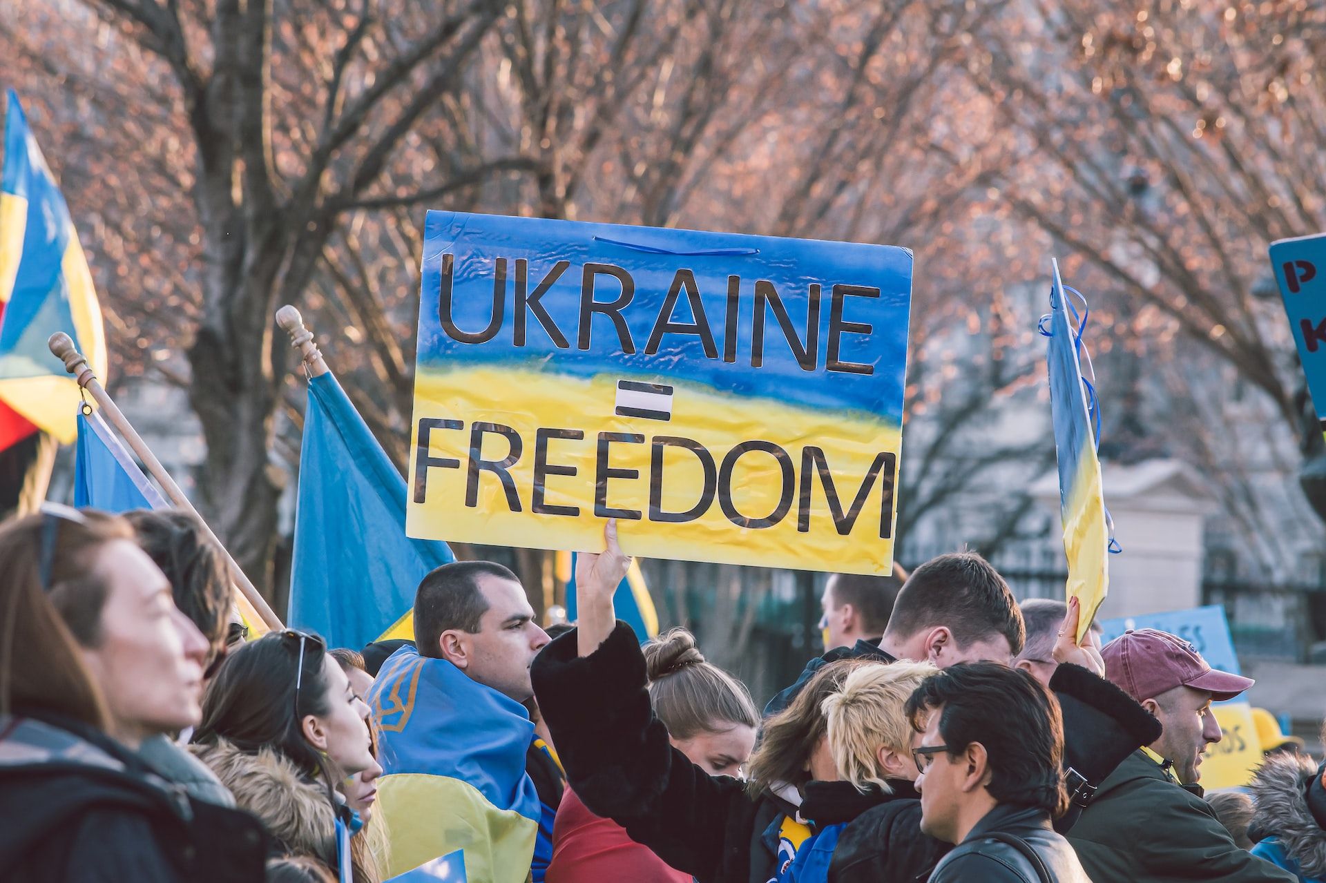 Митинги в поддержку Украины 24 февраля