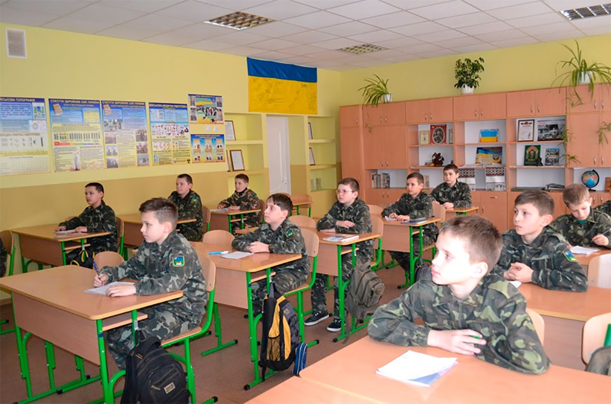Уроки "Защиты Украины" в школе