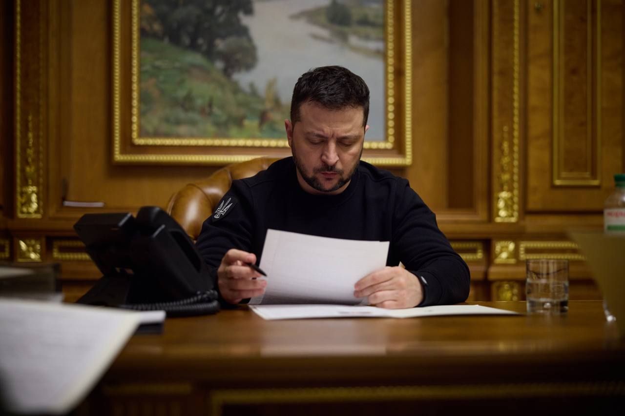 Пресконференція Зеленського 24.02.2023 - закликав посилювати санкції проти Росії Пресконференція Зеленського 24.02.2023 - закликав посилювати санкції проти Росії