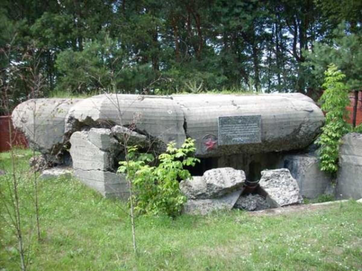 Доти часів Другої світової війни використовували під час оборони Києва Доти часів Другої світової війни використовували під час оборони Києва