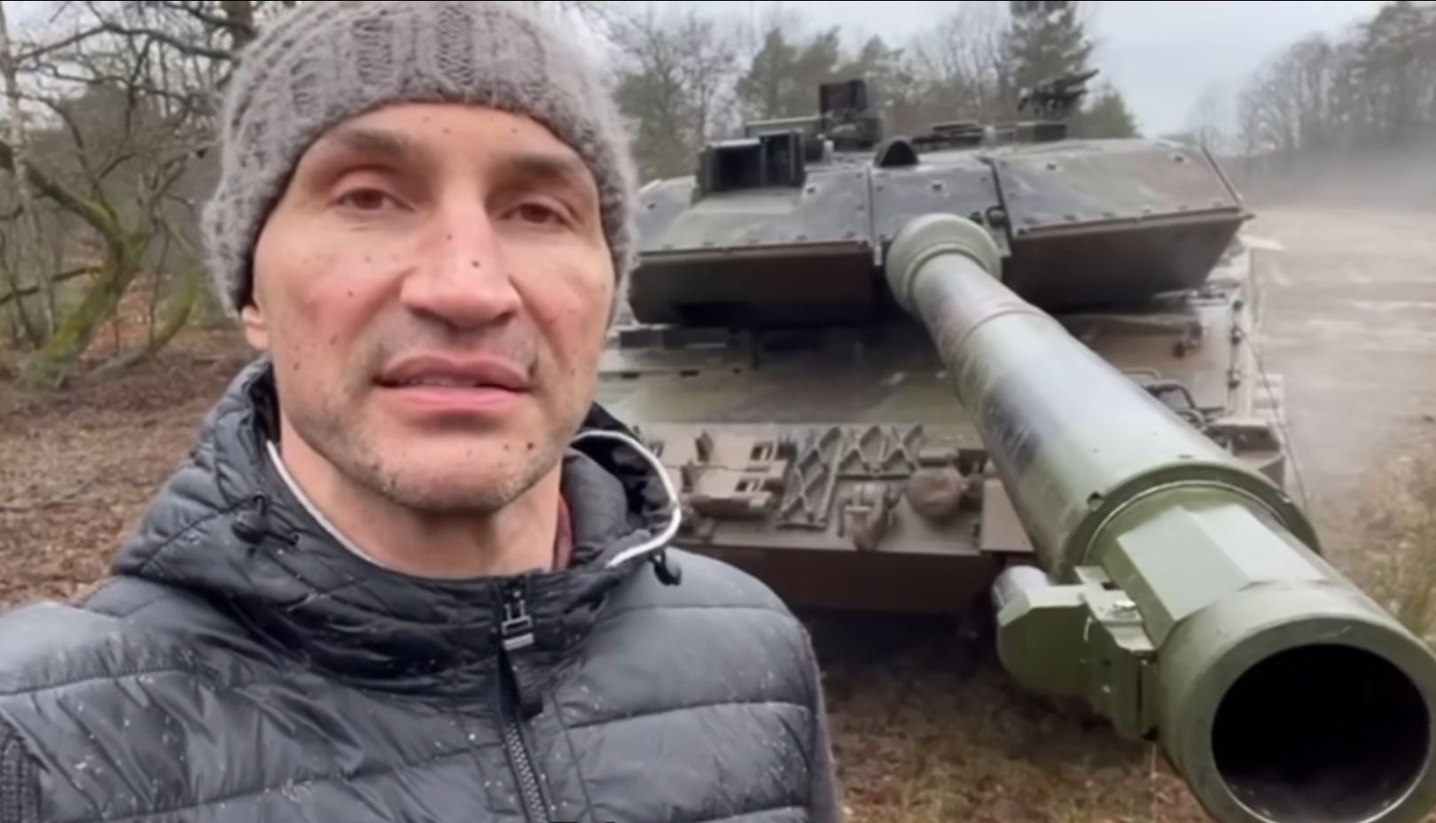 Братья Кличко показали танки Leopard в Германии - 24 Канал