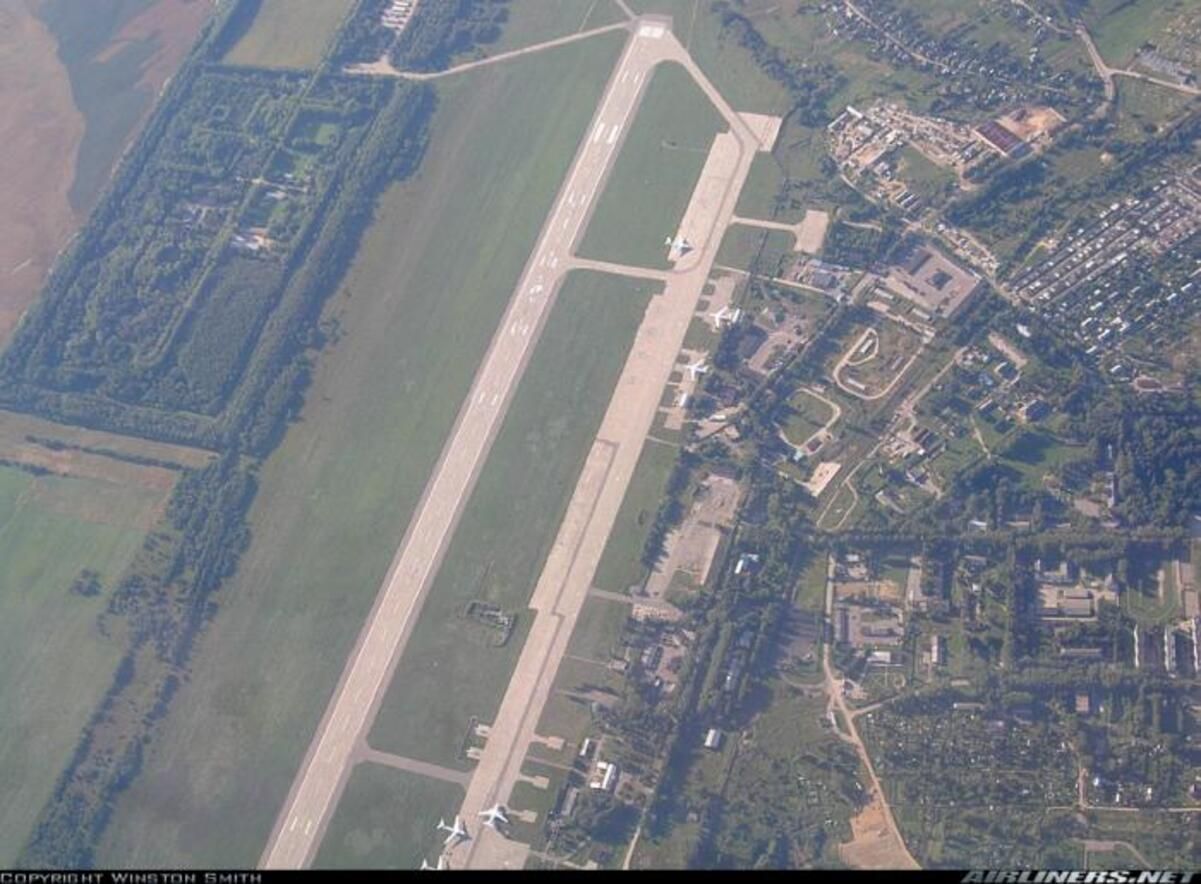 Взрывы на Мачулищах 26 февраля 2023 года – поврежден российский самолет Взрывы на Мачулищах 26 февраля 2023 года – поврежден российский самолет