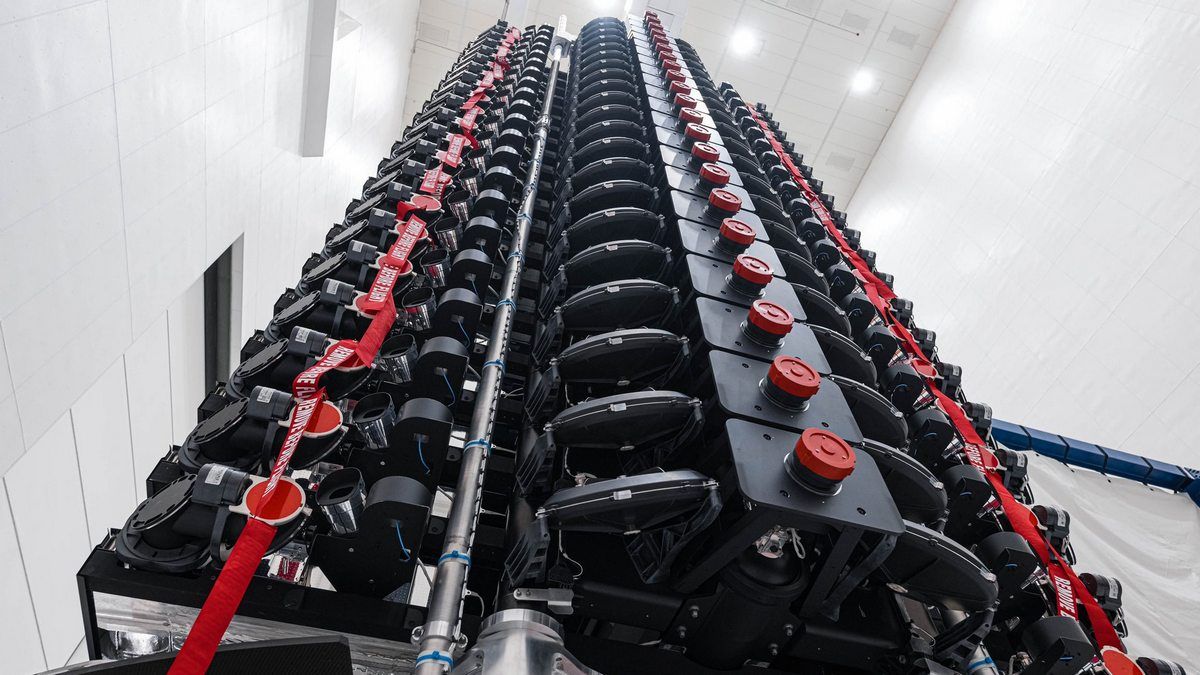 SpaceX запускає нове покоління супутників Starlink з вищою пропускною здатністю SpaceX запускає нове покоління супутників Starlink з вищою пропускною здатністю