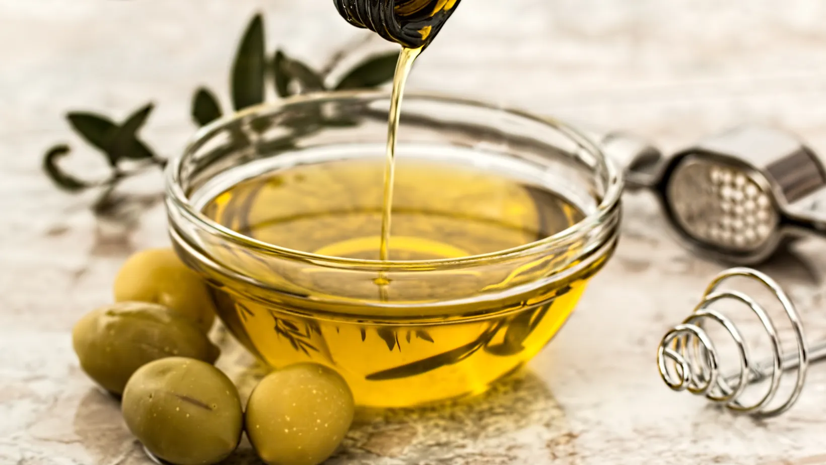 Масло поможет избавиться от суперклея на коже Масло поможет избавиться от суперклея на коже