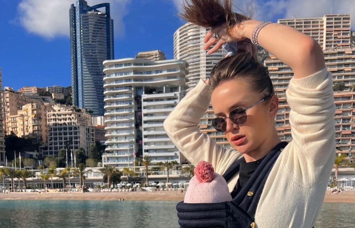 Еліна Світоліна з донькою