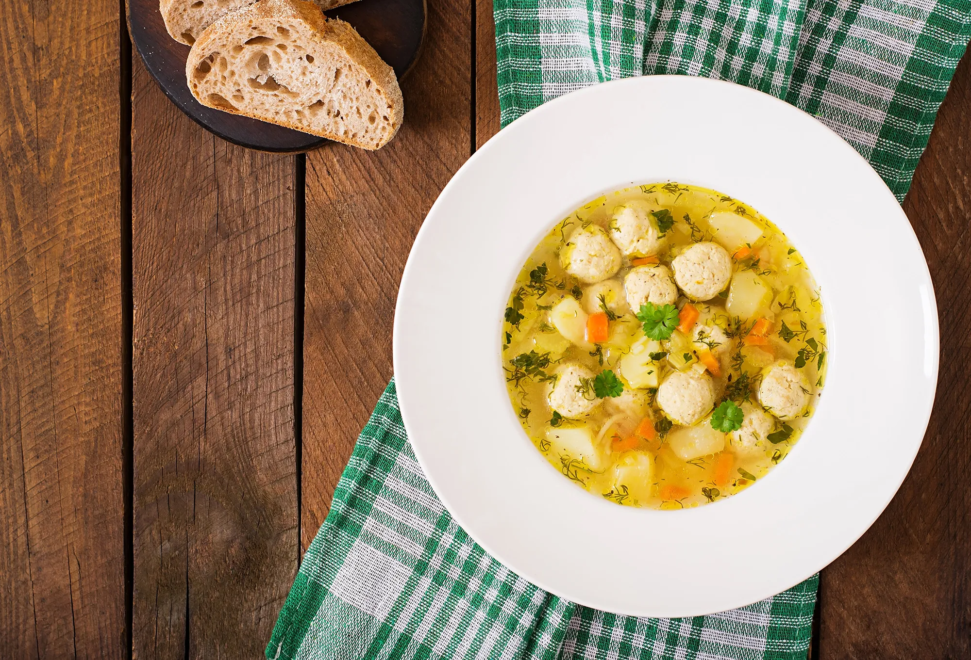 Как приготовить вкусные фрикадельки для супа: подробные инструкции и секреты