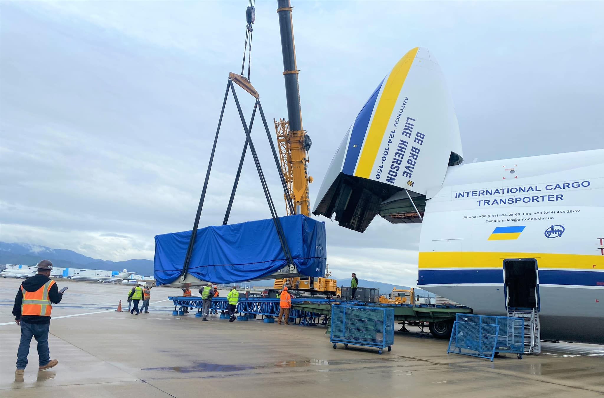 "Авіалінії Антонова" доставили зі США в Австралію габаритну турбіну "Авіалінії Антонова" доставили зі США в Австралію габаритну турбіну